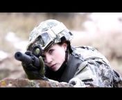 Девушки и оружие Military women