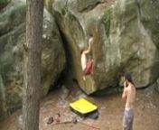 Video grabado en Agosto en la meca del boulder Fontainebleau , video de bloque de este bosque magico con la participacion del mitico