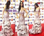 Sharddha Arya attends Zee Awards, looks very pretty in Bold and Hot Dress, Video Viral. Watch Video to know more &#60;br/&#62; &#60;br/&#62;#SharddhaArya #ShraddhaAryaDress #ZeeCineAwards2024&#60;br/&#62;~HT.99~PR.132~