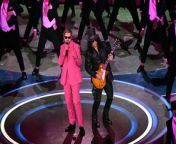 Guns N&#39; Roses legend Slash made a surprise appearance at the Oscars to perform &#39;I&#39;m Just Ken&#39; with Ryan Gosling.