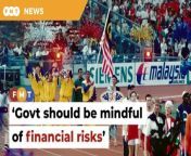 A decision on whether Kuala Lumpur will host the Commonwealth Games for the second time is expected to be made by the Cabinet soon.&#60;br/&#62;&#60;br/&#62;Read More: &#60;br/&#62;https://www.freemalaysiatoday.com/category/nation/2024/03/13/consider-financial-risks-of-hosting-commonwealth-games-warn-economists/&#60;br/&#62;&#60;br/&#62;Laporan Lanjut: &#60;br/&#62;https://www.freemalaysiatoday.com/category/bahasa/tempatan/2024/03/13/pertimbang-risiko-kewangan-anjur-sukan-komanwel-ahli-ekonomi-beri-amaran/&#60;br/&#62;&#60;br/&#62;Free Malaysia Today is an independent, bi-lingual news portal with a focus on Malaysian current affairs.&#60;br/&#62;&#60;br/&#62;Subscribe to our channel - http://bit.ly/2Qo08ry&#60;br/&#62;------------------------------------------------------------------------------------------------------------------------------------------------------&#60;br/&#62;Check us out at https://www.freemalaysiatoday.com&#60;br/&#62;Follow FMT on Facebook: https://bit.ly/49JJoo5&#60;br/&#62;Follow FMT on Dailymotion: https://bit.ly/2WGITHM&#60;br/&#62;Follow FMT on X: https://bit.ly/48zARSW &#60;br/&#62;Follow FMT on Instagram: https://bit.ly/48Cq76h&#60;br/&#62;Follow FMT on TikTok : https://bit.ly/3uKuQFp&#60;br/&#62;Follow FMT Berita on TikTok: https://bit.ly/48vpnQG &#60;br/&#62;Follow FMT Telegram - https://bit.ly/42VyzMX&#60;br/&#62;Follow FMT LinkedIn - https://bit.ly/42YytEb&#60;br/&#62;Follow FMT Lifestyle on Instagram: https://bit.ly/42WrsUj&#60;br/&#62;Follow FMT on WhatsApp: https://bit.ly/49GMbxW &#60;br/&#62;------------------------------------------------------------------------------------------------------------------------------------------------------&#60;br/&#62;Download FMT News App:&#60;br/&#62;Google Play – http://bit.ly/2YSuV46&#60;br/&#62;App Store – https://apple.co/2HNH7gZ&#60;br/&#62;Huawei AppGallery - https://bit.ly/2D2OpNP&#60;br/&#62;&#60;br/&#62;#FMTNews #CommonwealthGames #FinancialRisks