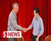 Singaporean Prime Minister Lee Hsien Loong announced on Monday (April 15) that he will hand over power to his successor Lawrence Wong on May 15.&#60;br/&#62;&#60;br/&#62;Read more at https://rb.gy/hebhnt&#60;br/&#62;&#60;br/&#62;WATCH MORE: https://thestartv.com/c/news&#60;br/&#62;SUBSCRIBE: https://cutt.ly/TheStar&#60;br/&#62;LIKE: https://fb.com/TheStarOnline