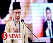 Prime Minister Datuk Seri Anwar Ibrahim said the reform agenda of the Madani government is a commitment to help people in need regardless of their political leanings.&#60;br/&#62;&#60;br/&#62;Read more at https://tinyurl.com/4xfw5yr7&#60;br/&#62;&#60;br/&#62;WATCH MORE: https://thestartv.com/c/news&#60;br/&#62;SUBSCRIBE: https://cutt.ly/TheStar&#60;br/&#62;LIKE: https://fb.com/TheStarOnline