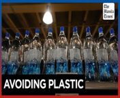 Earth Day: How one grocery shopper takes steps to avoid &#39;Pointless Plastic&#39;&#60;br/&#62;&#60;br/&#62;Less than 10 percent of plastic is recycled. Most is buried, burned or dumped. Recycling rates for glass, aluminum and cardboard are far higher. And cardboard or paper packaging is biodegradable.&#60;br/&#62;&#60;br/&#62;The global theme for Earth Day on Monday is planet vs. plastic. Plastic production continues to ramp up globally and is projected to triple by 2050 if nothing changes. Most of it is made from fossil fuels and chemicals. As the world transitions away from using fossil fuels for electricity and transportation, plastics offer a lifeboat for oil and gas companies as a market that can grow.&#60;br/&#62;&#60;br/&#62;The Earth Day environmental movement is calling for “the end of plastics for the sake of human and planetary health.” People are increasingly breathing, eating and drinking tiny particles of plastic, though researchers say more work is necessary to determine its effect on human health. Millions of tons of plastic wind up in the ocean each year. &#60;br/&#62;&#60;br/&#62;Photos by AP&#60;br/&#62;&#60;br/&#62;Subscribe to The Manila Times Channel - https://tmt.ph/YTSubscribe &#60;br/&#62;Visit our website at https://www.manilatimes.net &#60;br/&#62; &#60;br/&#62;Follow us: &#60;br/&#62;Facebook - https://tmt.ph/facebook &#60;br/&#62;Instagram - https://tmt.ph/instagram &#60;br/&#62;Twitter - https://tmt.ph/twitter &#60;br/&#62;DailyMotion - https://tmt.ph/dailymotion &#60;br/&#62; &#60;br/&#62;Subscribe to our Digital Edition - https://tmt.ph/digital &#60;br/&#62; &#60;br/&#62;Check out our Podcasts: &#60;br/&#62;Spotify - https://tmt.ph/spotify &#60;br/&#62;Apple Podcasts - https://tmt.ph/applepodcasts &#60;br/&#62;Amazon Music - https://tmt.ph/amazonmusic &#60;br/&#62;Deezer: https://tmt.ph/deezer &#60;br/&#62;Tune In: https://tmt.ph/tunein&#60;br/&#62; &#60;br/&#62;#themanilatimes&#60;br/&#62;#worldnews &#60;br/&#62;#earthday&#60;br/&#62;#goinggreen