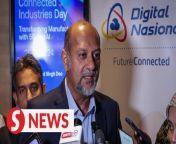 The government is moving closer to implementing a dual 5G network with the announcement of new Digital Nasional Bhd (DNB) board members, said Gobind Singh Deo.&#60;br/&#62;&#60;br/&#62;The Digital Minister told reporters after attending the Connected Industries Day: Transforming Manufacturing With 5G And AI event in George Town, Penang on Thursday thatalthough DNB is currently the sole wholesale operator for the country&#39;s 5G network, the government&#39;s plan to transition to a dual-network system remains steadfast.&#60;br/&#62;&#60;br/&#62;WATCH MORE: https://thestartv.com/c/news&#60;br/&#62;SUBSCRIBE: https://cutt.ly/TheStar&#60;br/&#62;LIKE: https://fb.com/TheStarOnline