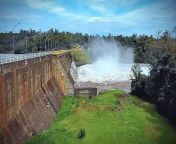 Due to the heavy rains that occurred in the last few days in Rio Grande do Sul, it was necessary to open the gates of the Engenheiro José Maia Filho Dam in Salto do Jacuí. On Thursday morning (07/09/23), nine of the 17 floodgates were open. The Jacuí River is around 800 km long, originates in Passo Fundo and flows into Guaíba.