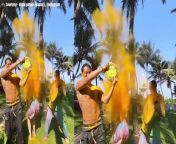 Amidst the news of breakup, this time on Holi, Tiger Shroff was also seen celebrating the festival of colors with Disha Patani. The video of the actress&#39;s Holi celebration has surfaced which is going viral. Along with Disha Patani and Tiger Shroff, Akshay Kumar also played Holi but tore his clothes.&#60;br/&#62;&#60;br/&#62;#tigershroff #dishapatani #akshaykumar #holicelebration2024 #holi #trending #bollywoodnews #celebupdate #entertainmentnews
