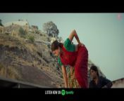 Srivalli (Video) &#124; Pushpa &#124; Allu Arjun, Rashmika Mandanna &#124; Javed Ali &#124; DSP &#124; Sukumar&#60;br/&#62;&#60;br/&#62;Presenting Video of the song &#39;Srivalli&#39; from movie #Pushpa.&#60;br/&#62;&#60;br/&#62;Goldmines Telefilms PVT LTD &amp;Mythri Movie Makers presents &#39;PUSHPA&#39;. Written and Directed by Sukumar. Produced by Naveen Yerneni, Manish Shah and Y. Ravi Shankar of Mythri Movie Makers in association with Muttamsetty Media, the film stars Allu Arjun, Fahadh Faasil and Rashmika Mandanna, Dhanunjay, Rao Ramesh,Suneel, Anasuya Bharadwaj &amp; Ajay Ghosh. The film&#39;s music is composed by Devi Sri Prasad, with cinematography and editing were performed by Miroslaw Kuba Brozek and Karthika Srinivas respectively. &#60;br/&#62;&#60;br/&#62;The film is scheduled to release on 17 December 2021, in Telugu along with dubbed versions in Malayalam, Tamil, Hindi and Kannada languages.&#60;br/&#62;&#60;br/&#62;Movie Details:&#60;br/&#62;Movie Name: Pushpa: The Rise&#60;br/&#62;Cast:Allu Arjun, Fahadh Faasil and Rashmika Mandanna, Dhanunjay, Rao Ramesh, Suneel, Anasuya Bharadwaj &amp; Ajay Ghosh&#60;br/&#62;Directed by Sukumar&#60;br/&#62;Produced by Naveen Yerneni, Y. Ravi Shankar&#60;br/&#62;Starring: Allu Arjun, Fahadh Faasil, Rashmika Mandanna&#60;br/&#62;Music by Devi Sri Prasad&#60;br/&#62;Lyrics: Raqueeb Alam&#60;br/&#62;Cinematography: Miroslaw Kuba Brozek&#60;br/&#62;Edited by Karthika Srinivas &amp; Ruben &#60;br/&#62;DI: Annapurna Studios &#60;br/&#62;Colorist :M Raju Reddy&#60;br/&#62;Production Companies: Mythri Movie Makers, Muttamsetty Media&#60;br/&#62;Music Label: T-Series&#60;br/&#62;Release Date:17 December 2021&#60;br/&#62;&#60;br/&#62;Video Credits:&#60;br/&#62;Singer: Javed Ali&#60;br/&#62;Lyrics: Raqueeb Alam&#60;br/&#62;Keyboards: Vikas Badisa&#60;br/&#62;Rhythm: Kalyan&#60;br/&#62;Banjo &amp; Melodica: DSP&#60;br/&#62;Sarangi: Manonmani&#60;br/&#62;Live Musicians Supervised by: S P Abhishek&#60;br/&#62;Chorus: Deepak, Vignesh, Shenbagaraj, Narayanan,&#60;br/&#62;Thipparthy Uday Kumar&#60;br/&#62;Album Mixed &amp; Mastered by A. Uday Kumar @ &#92;