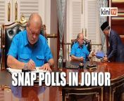 Johor&#39;s Sultan Ibrahim Sultan Iskandar has consented to dissolve the state legislative assembly and pave the way for snap state elections.&#60;br/&#62;&#60;br/&#62;The dissolution takes effect today.&#60;br/&#62;&#60;br/&#62;This is after incumbent Johor Menteri Besar Hasni Mohammad met with the monarch at Istana Bukit Serene in Johor Bahru.