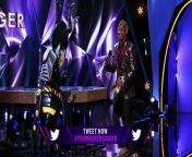 THE MASKED SINGER - The Bee Performs &#92;