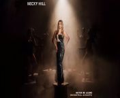 BECKY HILL - NEVER BE ALONE (ORCHESTRAL ACOUSTIC / VISUALISER) (Never Be Alone)&#60;br/&#62;&#60;br/&#62; Associated Performer: Ryan Ashley&#60;br/&#62; Film Director: Jon Fisher&#60;br/&#62; Producer: Mark Ralph, Sonny Fodera, Maur&#60;br/&#62; Composer Lyricist: Karen Poole, Mark Foster, Dylan Lewis Nile May, Rebecca Claire Hill, Daniel Thomas Clare&#60;br/&#62;&#60;br/&#62;© 2024 Universal Music Operations Limited&#60;br/&#62;