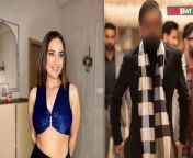 Is Kusha Kapila dating this Handsome Actor-Comedian after 9 months of her Divorce with Zorawar. As the news continues to make rounds in the entertainment world, fans eagerly await any official confirmation from Kusha Kapila or Anubhav Singh Bassi regarding their relationship status. Watch Video to know more &#60;br/&#62; &#60;br/&#62;#KushaKapila #KushaKapilaDating #KushaKapilaBoyfriend&#60;br/&#62;~PR.132~